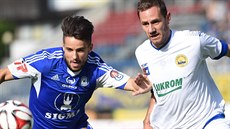 Olomoucký Martin Hála (vlevo) a Róbert Mat�jov ze Zlína.