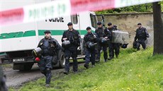 Policisté asi tři hodiny zasahovali v usedlosti Cibulka v pražských Košířích....