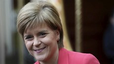 Pedsedkyn SNP Nicola Sturgeonová (3. kvtna 2015)