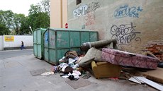 V ulicích brnnského Bronxu se hromadí odpadky a výjimené nejsou ani nelegální...