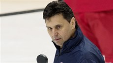 Vladimír Růžička během tréninku českých hokejistů.