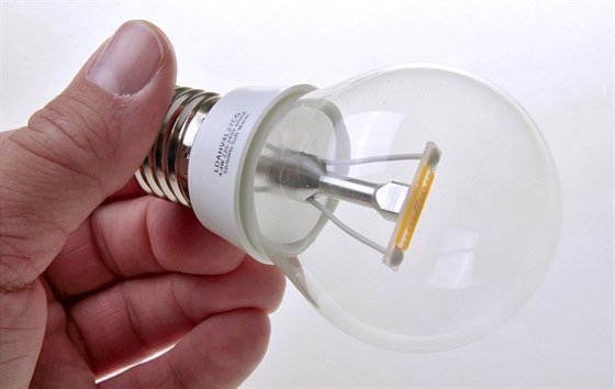 LED žárovka (ilustrační snímek)