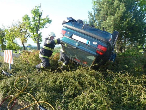 Smrtí skončila nedávná nehoda na kruhovém objezdu v Hrádku nad Nisou.