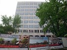 Stavební firma Metrostav výrazn utlumila práce na výstavb nové radnice na...