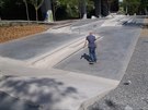 Skatepark pod vysoanskou estakádou.