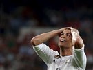 Útoník Cristiano Ronaldo z Realu Madrid lituje zahozené penalty..