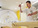 Fakultní nemocnice v Plzni pedstavila nový diagnostický pístroj PET/MRI,...