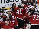 Hokejisté Kanady se radují z titulu mistr svta. Po osmi letech a...