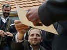 Samozvaný prezident Liberlandu Vít Jedlika vydává zájemcm potvrzení o...