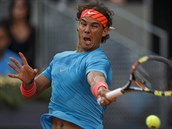 Rafael Nadal se opr do deru ve finle na turnaji v Madridu.