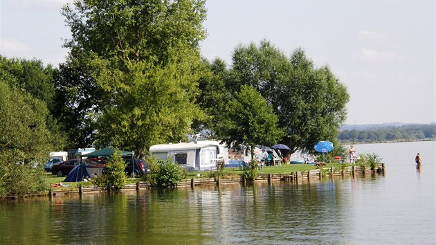 Pro�ijte nezapomenutelnou dovolenou plnou koup�n� a ryba�en� u Rozko�e