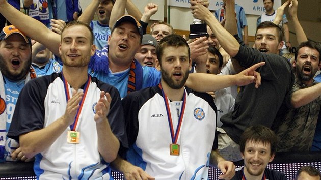 Basketbalist Prostjova slav bronz.