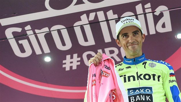 Alberto Contador po est etap Gira pebr rov dres ldra.