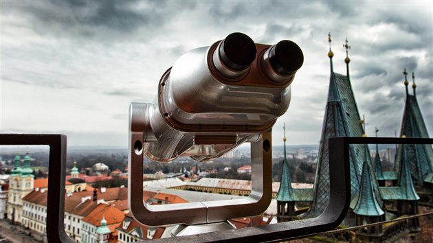 Bílá věž v Hradci Králové má za sebou půldruhého roku oprav. Připomene historii města pomocí moderní techniky (11. 3. 2015).