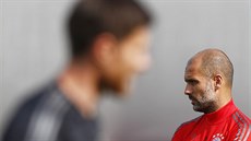 ODCHÁZÍM. ALE KAM? Pep Guardiola, trenér Bayernu Mnichov, potvrdil, e po sezon odejde do Anglie. Smlouvu ale prý jet v ádném klubu nepodepsal.