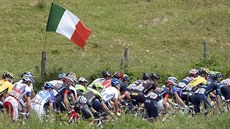 Peloton v páté etap Gira d'Italia