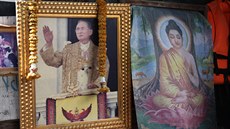 Kdo je slavnjí? Buddha, nebo král buddhistického království?
