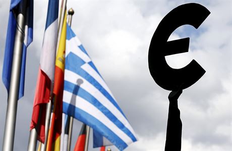 ecko se zatím drí v eurozón. Radikální návrh extrémního kídla hnutí Syriza...