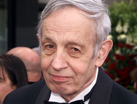 Geniální matematik John Forbes Nash v roce 2002