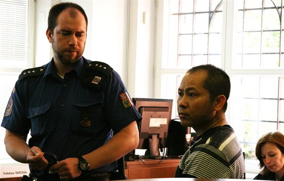 Jeden z obalovaných Van Nhuong Nguyen na soud eká ve vazb.