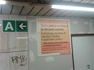 Pestup na ve stanici metra Mstek komplikuje stavba bezbariérového výtahu.