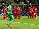 Fotbalisté Sevilly se radují ze vsteleného gólu ve finále Evropské ligy
