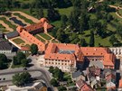 Stavba Karlovarského kraje: Rekonstrukce zámku Ostrov