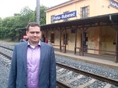 Náměstek primátorky Petr Dolínek na nádraží v Bubenči, které chce město získat...