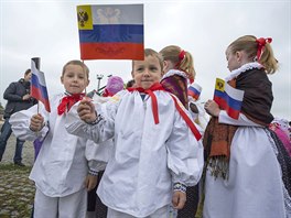 Krom� krojovaných Hanák� se v pr�vodu objevili �etníci, sokolové, studenti nebo...