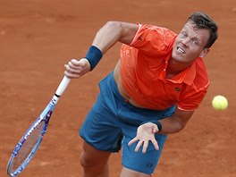 Tom Berdych v duelu 1. kola Roland Garros s Japoncem Niiokou.