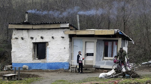 Romsk ghetto ve vesnici Krovsk Chlmec na jihu Slovenska (2. bezna 2015)