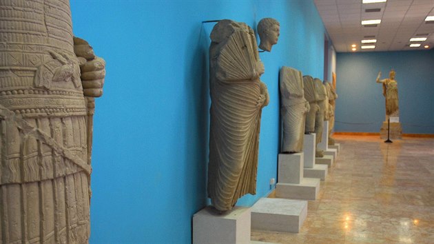 Sochy v muzeu v syrsk Palme (snmek z roku 2008).