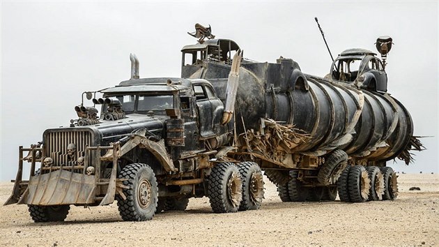 Tatra T815 pestavn na monstrzn specil War Rig pro film Mad Max: Fury Road