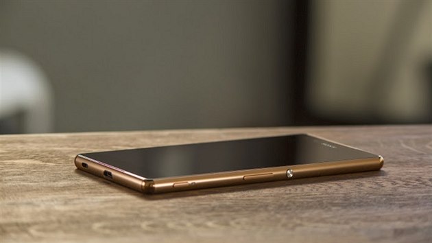 Sony Xperia Z3+ mus elit tvrd konkurenci.