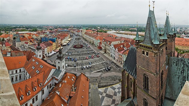 Co se na Bl vi nezmnilo je pohled na Hradec.