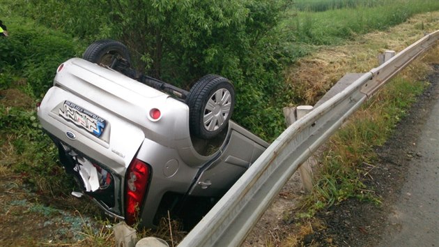 idi u Sentic pevrtil auto na stechu (26. 5. 2015).