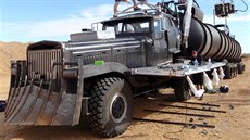 Tatra T815 pestavná na monstrózní speciál War Rig pro film Mad Max: Fury Road