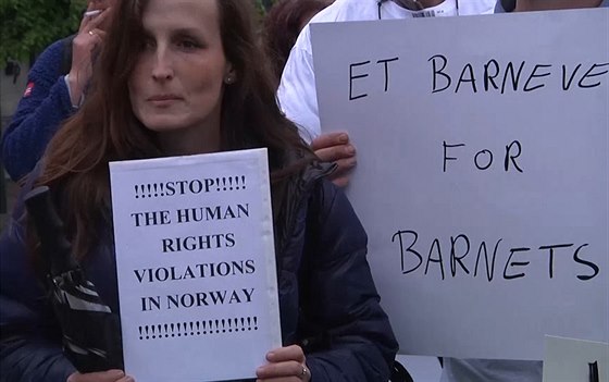 Eva Michaláková pi protestu v norském Oslu. (30. kvtna 2015)