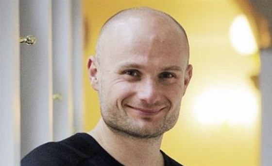 Bývalý profesionální hokejista a dosavadní radní pro sport Michal Dvořák.
