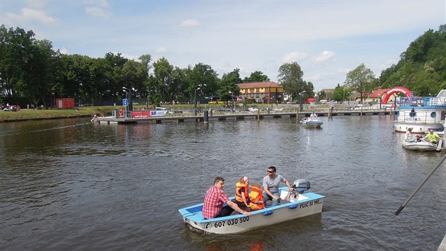 Slavnostn oteven rekreanho pstavu v Hlubok nad Vltavou (31. kvtna 2015).