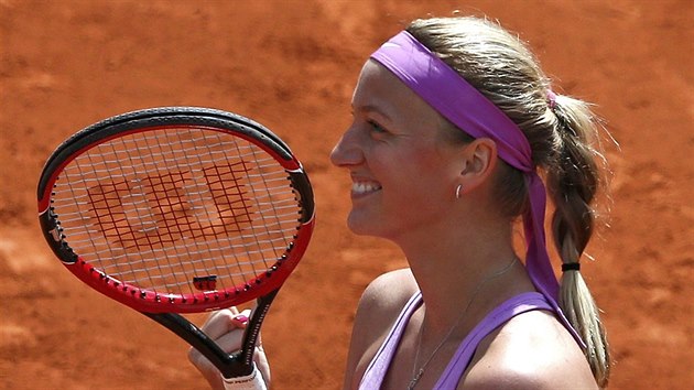 VTZN SMV. Petra Kvitov ve tetm kole na Roland Garros.