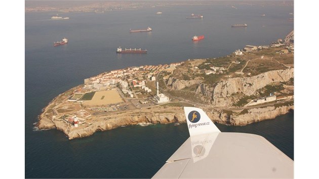 Jiní cíp Gibraltarské skály - Europa point pi pohledu ze západu