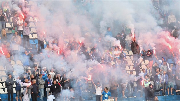 LOUEN. Fanouci Banku Ostrava se louili s legendrnmi Bazaly.