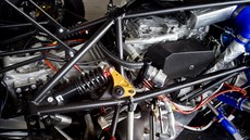 Supersport Praga R1R má peplovaný motor od Renaultu.