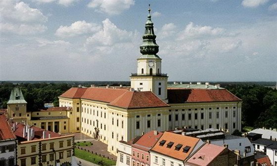 Arcibiskupský zámek v Kromíi se nkolikrát objevil ve Formanov filmu...