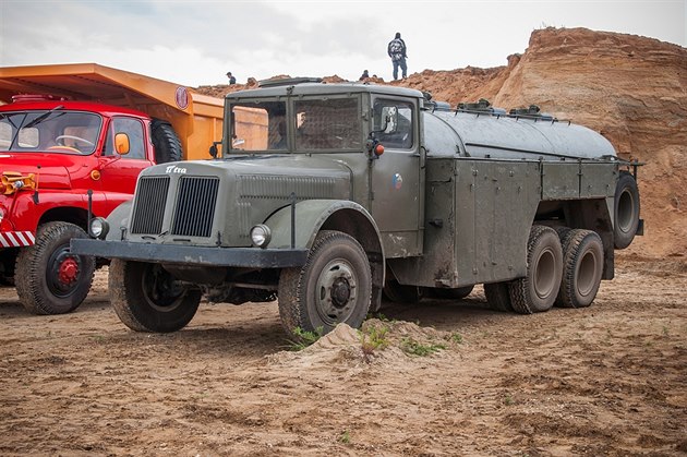 Tatra 111 C