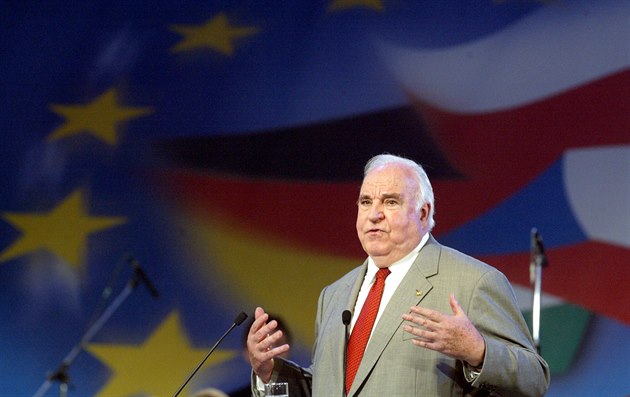 Helmut Kohl. (2. kv�tna 2004)