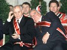 Bývalý ruský prezident Michail Gorbaov a bývalý nmecký kanclé Helmut Kohl...