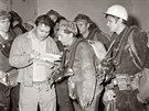 Záchranné práce na zaplaveném dole v ardicích na Hodonínsku (10. ervna 1970)