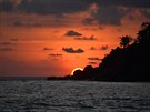 Západy slunce na Srí Lance jsou opravdu jedinené, zde jeden z "úlovk",...